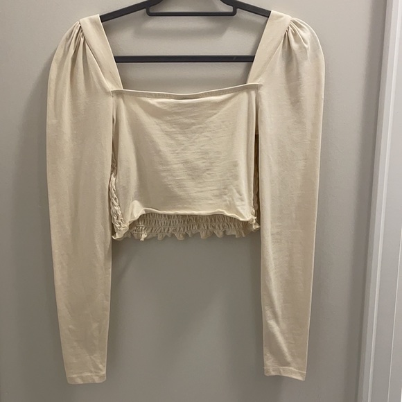 Zara NWT cropped long sleeve - Picture 3 of 3